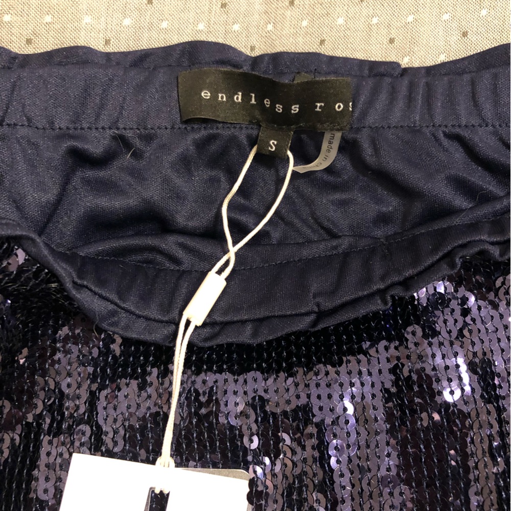 Sale⭐️Endless Rose Sequined Skirt - Picture 11 of 12